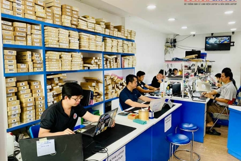 Thay PIN Laptop chính hãng, lấy liền tại TPHCM [Giá rẻ chỉ từ 200K]